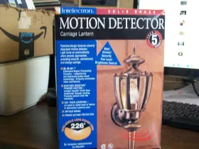BC918AB INTELECTRON Motion Detector Carriage Lantern Solid
