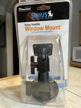 Sirius 093207008207 Satellite Radio Window Mount Brand New
