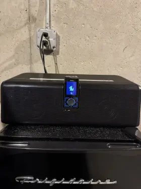 SLBB2 SIRIUS Radio Boom Box Stiletto Recovering