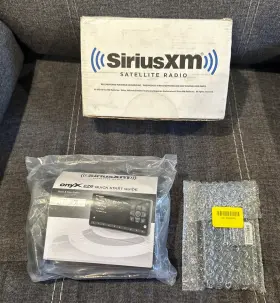 SXEZR1V1 SIRIUS XM RADIO Onyx Ezr Receiver