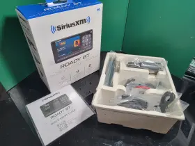 SXVRBTAZ1 SIRIUSXM Roady Bt Satellite Radio Car Box Kit