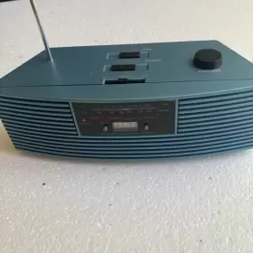 RR9901 SUNTONE Radio Alarm Clock Am Fm