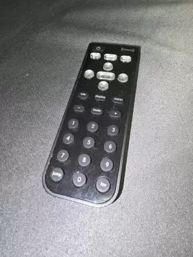 24J07 XM Radio Remote Control Takes Battery